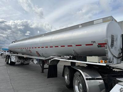 Fruehauf Tandem Axle Aluminum Fuel Tanker Trailer - Spring