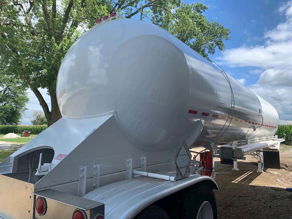 1970 Lubbock MC331, AIR RIDE SUSPENSION, READY TO GO TO WORK Industrial