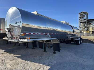 Polar DOT 407 | 7000 GAL | CENTER| AIR RIDE| FRESH TESTS Chemical / Acid Tank Trailer