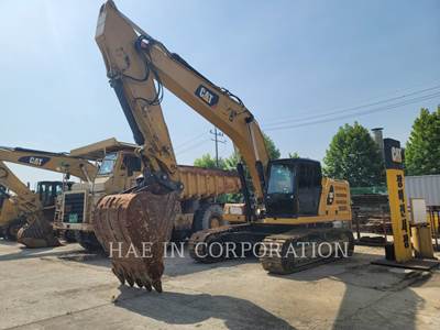 Caterpillar 330 Excavator