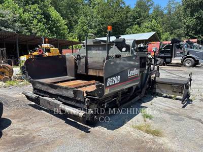 LeeBoy 8520 Asphalt Paver