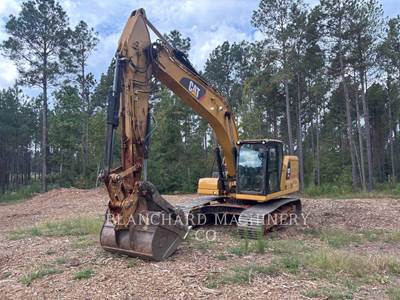 Caterpillar 320 Excavator