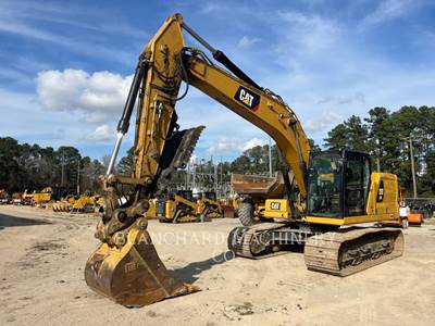 Caterpillar 320 Excavator