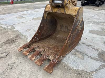Caterpillar 330 Excavator