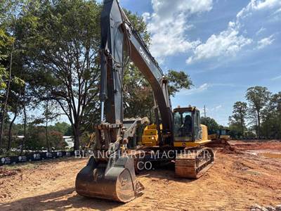 John Deere 300P Excavator