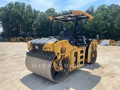 Caterpillar CB10-02 Smooth Drum Roller Compactor
