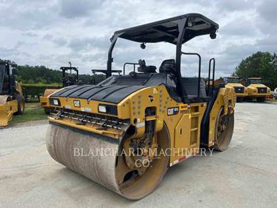 Caterpillar CB13 Tandem Vibratory Roller