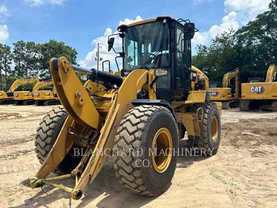 Caterpillar 930M Wheel Loader