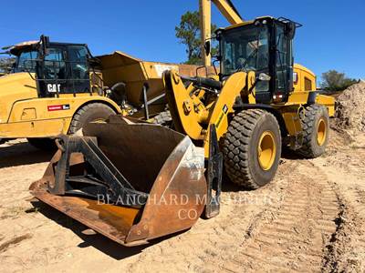 Caterpillar 938M Wheel Loader