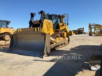 Caterpillar D8T Dozer