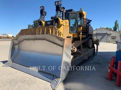 Caterpillar D9 Dozer