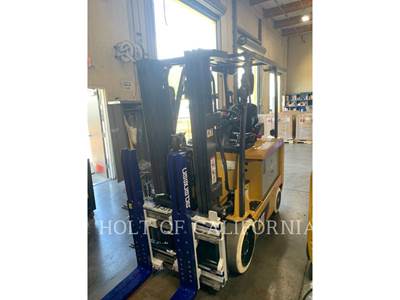 Caterpillar EC30N2 Forklift
