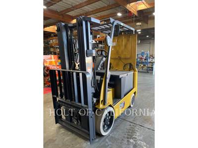 Caterpillar EC30N3 Forklift