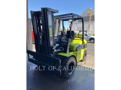 Clark C40L Forklift