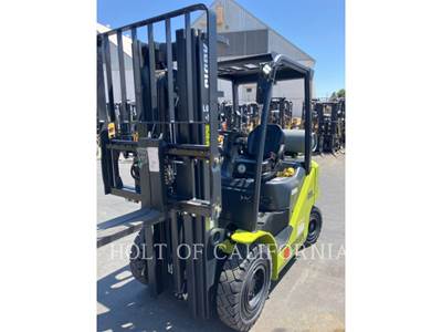 Clark S25L Forklift