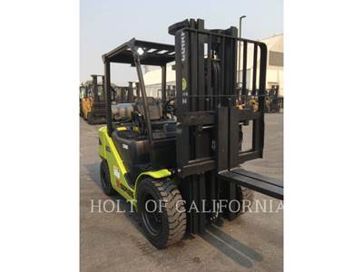 Clark S30L Forklift
