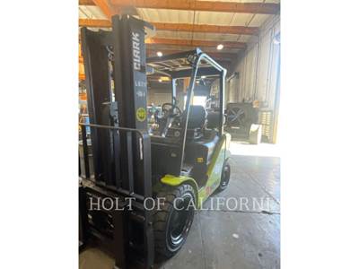 Clark S30L Forklift