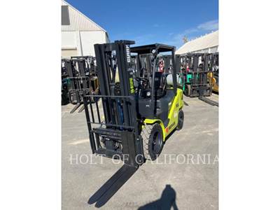 Clark S30L Forklift