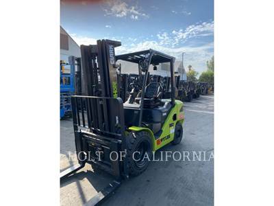 Clark S35D Forklift