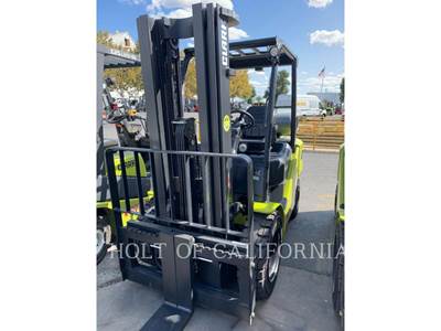 Clark S35L Forklift