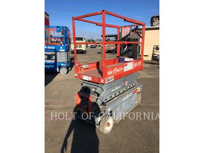 Skyjack SCISSOR 19 Scissor Lift