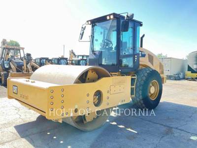 Caterpillar CS74B Smooth Drum Roller Compactor