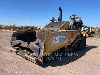 Caterpillar AP-1055F Asphalt Paver