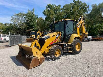 Caterpillar 420F2 ST Backhoe
