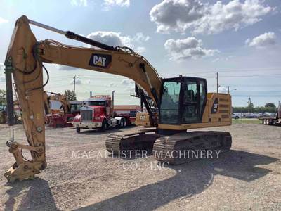 Caterpillar 320 Excavator