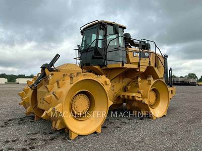 Caterpillar 826K Landfill Compactor