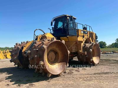 Caterpillar 836K Landfill Compactor