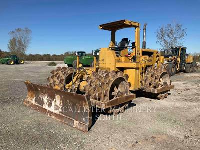 Caterpillar 815 Soil Compactor