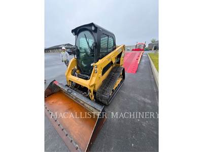 Caterpillar 239D3 Compact Track Loader