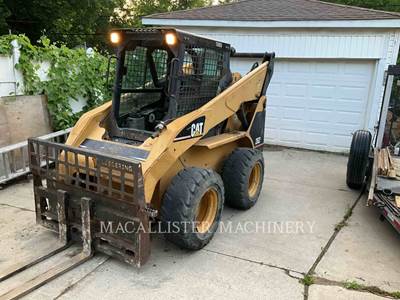 Caterpillar 262 Track Skid Steer