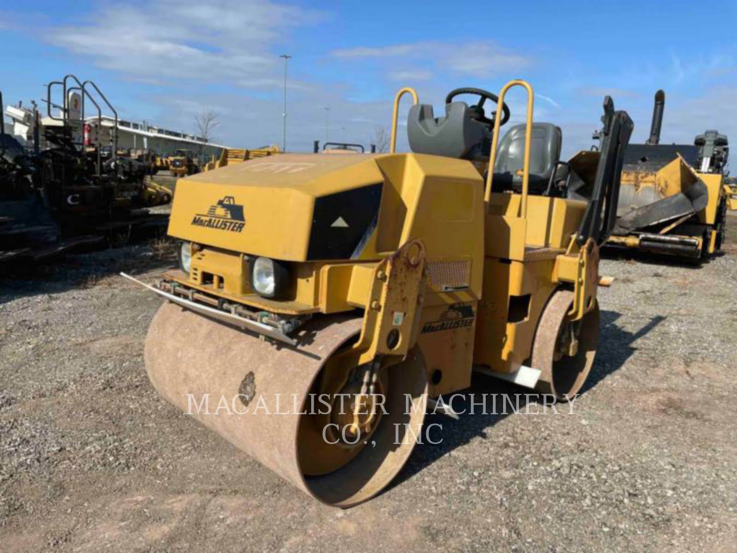 2008 Caterpillar CB24 Smooth Drum Roller Compactor For Sale, 4,830