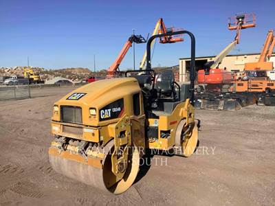 Caterpillar CB34B Smooth Drum Roller Compactor