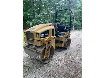 Caterpillar CB34B Smooth Drum Roller Compactor