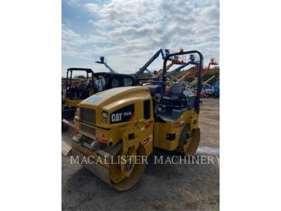 Caterpillar CB34B Smooth Drum Roller Compactor