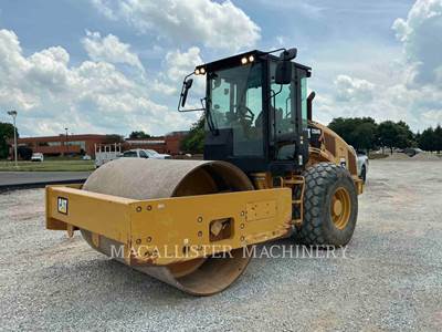 Caterpillar CS64B Smooth Drum Roller Compactor