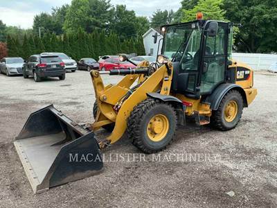 Caterpillar 906M Wheel Loader