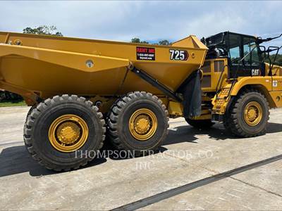 Caterpillar 725 Articulated Truck
