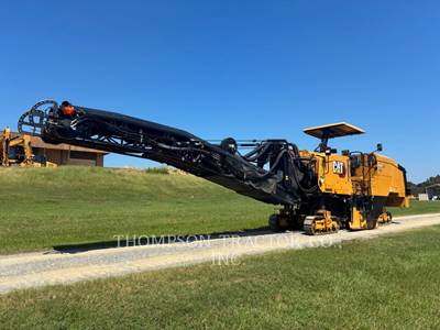 Caterpillar PM 622 Track Cold Planer
