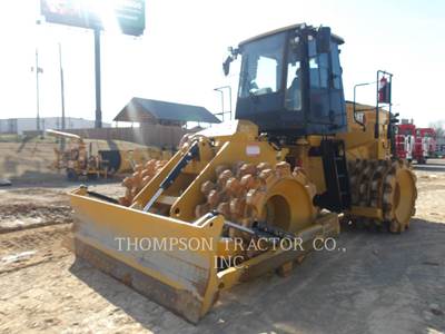 Caterpillar 815 Soil Compactor