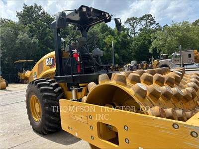 Caterpillar CP 12 Padfoot Roller Compactor
