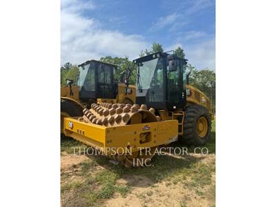 Caterpillar CP 12 Padfoot Roller Compactor