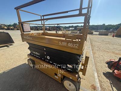 Skyjack 4632 Scissor Lift