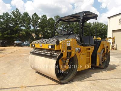 Caterpillar CB 15 Smooth Drum Roller Compactor