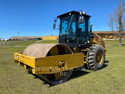 Caterpillar CS56B Smooth Drum Roller Compactor