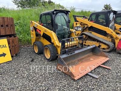 Caterpillar 226D3 Skid Steer