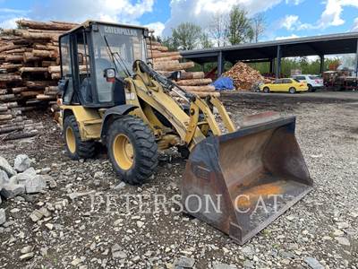 Caterpillar 906 Wheel Loader